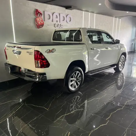 TOYOTA Hilux Caminhonete 2.8 16V SRV 4X4 DIESEL CABINE DUPLA AUTOM�TICO, Foto 13