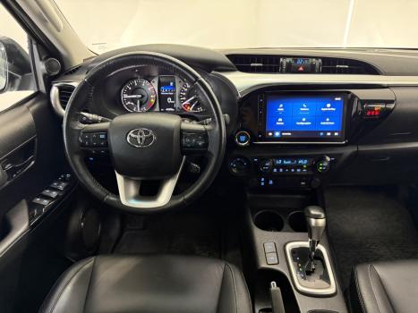 TOYOTA Hilux Caminhonete 2.8 16V SRV 4X4 DIESEL CABINE DUPLA AUTOM�TICO, Foto 5