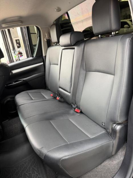 TOYOTA Hilux Caminhonete 2.8 16V SRX PLUS 4X4 TURBO DIESEL CABINE DUPLA AUTOM�TICO, Foto 16