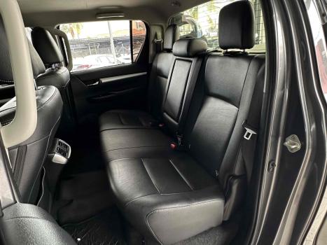 TOYOTA Hilux Caminhonete 2.8 16V SRV 4X4 DIESEL CABINE DUPLA AUTOM�TICO, Foto 10