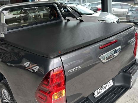 TOYOTA Hilux Caminhonete 2.8 16V SRV 4X4 DIESEL CABINE DUPLA AUTOM�TICO, Foto 8