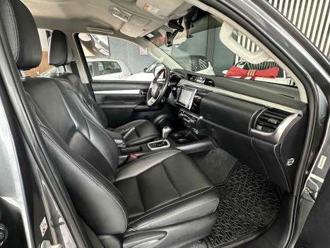 TOYOTA Hilux Caminhonete 2.8 16V SRV 4X4 DIESEL CABINE DUPLA AUTOM�TICO, Foto 13