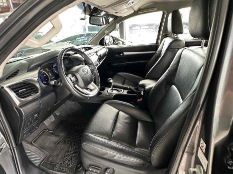 TOYOTA Hilux Caminhonete 2.8 16V SRV 4X4 DIESEL CABINE DUPLA AUTOM�TICO, Foto 16