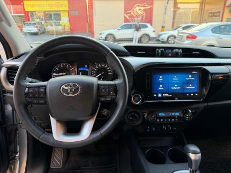 TOYOTA Hilux Caminhonete 2.8 16V SRX 4X4 TURBO DIESEL CABINE DUPLA AUTOM�TICO, Foto 13