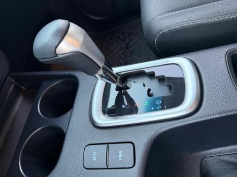 TOYOTA Hilux Caminhonete 2.8 16V SRX 4X4 TURBO DIESEL CABINE DUPLA AUTOM�TICO, Foto 14