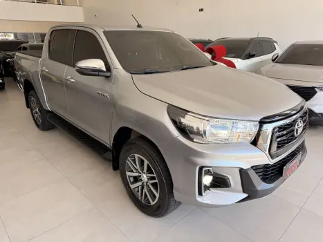 TOYOTA Hilux Caminhonete 2.7 16V 4P SRV FLEX CABINE DUPLA AUTOM�TICO, Foto 9