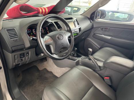 TOYOTA Hilux Caminhonete 3.0 16V 4P 4X4 SRV TURBO DIESEL CABINE DUPLA AUTOM�TICO, Foto 7