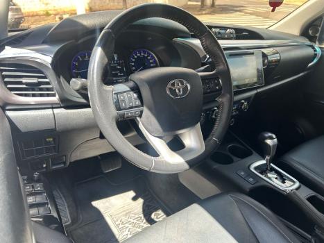 TOYOTA Hilux Caminhonete 2.7 16V 4P SRV FLEX 4X4  CABINE DUPLA AUTOM�TICO, Foto 7