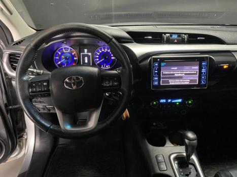 TOYOTA Hilux Caminhonete 3.0 16V 4P 4X4 SRV TURBO DIESEL CABINE DUPLA AUTOM�TICO, Foto 18