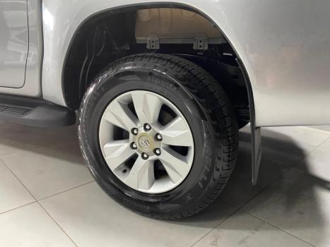 TOYOTA Hilux Caminhonete 3.0 16V 4P 4X4 SRV TURBO DIESEL CABINE DUPLA AUTOM�TICO, Foto 23