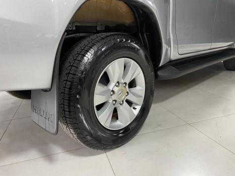 TOYOTA Hilux Caminhonete 3.0 16V 4P 4X4 SRV TURBO DIESEL CABINE DUPLA AUTOM�TICO, Foto 24