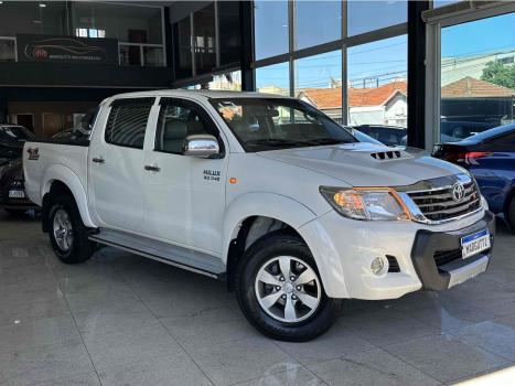 TOYOTA Hilux Caminhonete 3.0 4P SR 4X4 TURBO DIESEL CABINE DUPLA, Foto 3