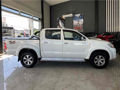 TOYOTA Hilux Caminhonete 3.0 4P SR 4X4 TURBO DIESEL CABINE DUPLA, Foto 4