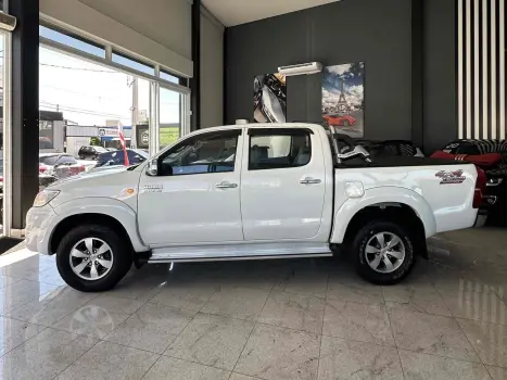 TOYOTA Hilux Caminhonete 3.0 4P SR 4X4 TURBO DIESEL CABINE DUPLA, Foto 8