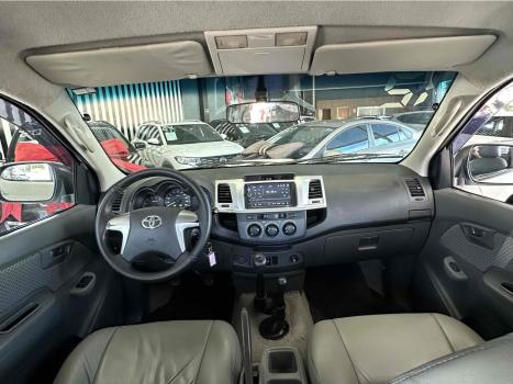 TOYOTA Hilux Caminhonete 3.0 4P SR 4X4 TURBO DIESEL CABINE DUPLA, Foto 11