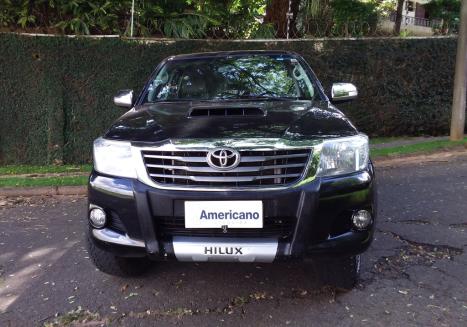 TOYOTA Hilux Caminhonete 3.0 4P 4X4 SRV TURBO DIESEL CABINE DUPLA AUTOM�TICO, Foto 2