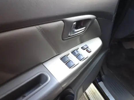 TOYOTA Hilux Caminhonete 3.0 4P 4X4 SRV TURBO DIESEL CABINE DUPLA AUTOM�TICO, Foto 6