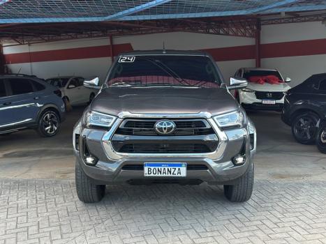 TOYOTA Hilux Caminhonete 2.8 16V SRX PLUS 4X4 TURBO DIESEL CABINE DUPLA AUTOM�TICO, Foto 2