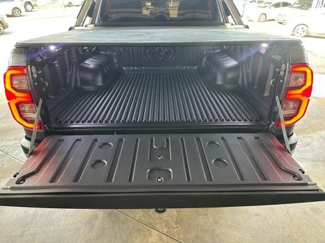TOYOTA Hilux Caminhonete 2.8 16V SRX PLUS 4X4 TURBO DIESEL CABINE DUPLA AUTOM�TICO, Foto 7