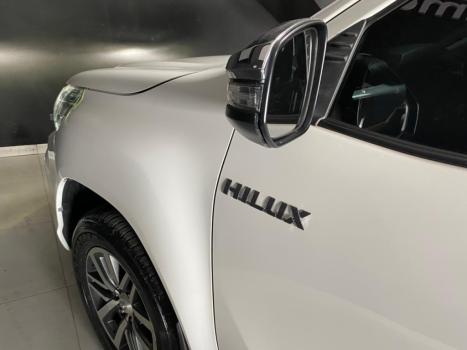 TOYOTA Hilux Caminhonete 3.0 16V 4P 4X4 SRV TURBO DIESEL CABINE DUPLA AUTOM�TICO, Foto 10