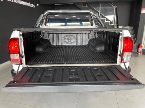 TOYOTA Hilux Caminhonete 3.0 16V 4P 4X4 SRV TURBO DIESEL CABINE DUPLA AUTOM�TICO, Foto 15