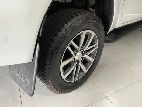 TOYOTA Hilux Caminhonete 3.0 16V 4P 4X4 SRV TURBO DIESEL CABINE DUPLA AUTOM�TICO, Foto 23