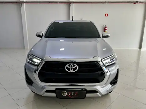 TOYOTA Hilux Caminhonete 2.8 16V SRV 4X4 DIESEL CABINE DUPLA AUTOM�TICO, Foto 3