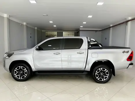 TOYOTA Hilux Caminhonete 2.8 16V SRV 4X4 DIESEL CABINE DUPLA AUTOM�TICO, Foto 4