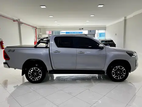TOYOTA Hilux Caminhonete 2.8 16V SRV 4X4 DIESEL CABINE DUPLA AUTOM�TICO, Foto 12