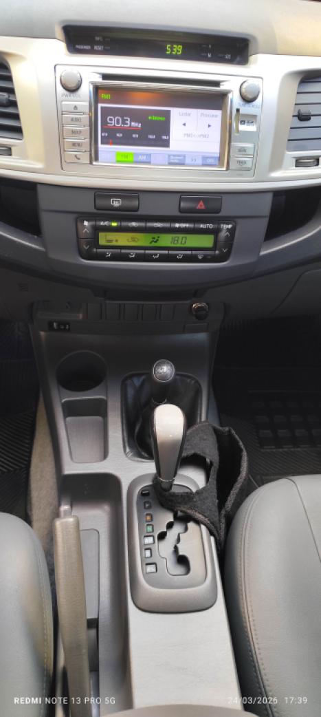 TOYOTA Hilux Caminhonete 3.0 16V 4P 4X4 SRV TURBO DIESEL CABINE DUPLA AUTOM�TICO, Foto 12
