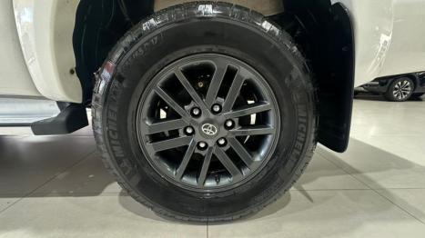 TOYOTA Hilux Caminhonete 3.0 4P 4X4 TURBO DIESEL CABINE DUPLA LIMITED EDITION AUTOM�TICO, Foto 15