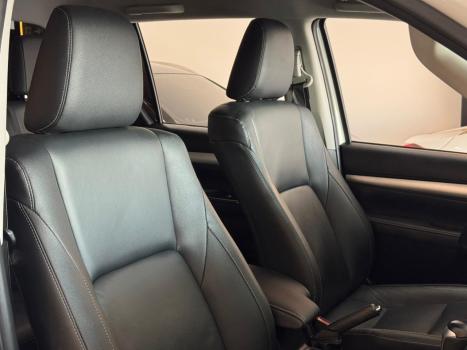 TOYOTA Hilux Caminhonete 2.8 16V SRV 4X4 DIESEL CABINE DUPLA AUTOM�TICO, Foto 10