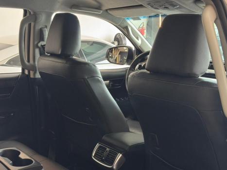 TOYOTA Hilux Caminhonete 2.8 16V SRV 4X4 DIESEL CABINE DUPLA AUTOM�TICO, Foto 14