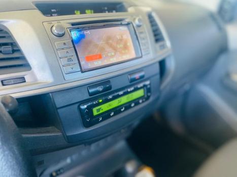 TOYOTA Hilux Caminhonete 3.0 4P 4X4 SRV TURBO DIESEL CABINE DUPLA AUTOM�TICO, Foto 15