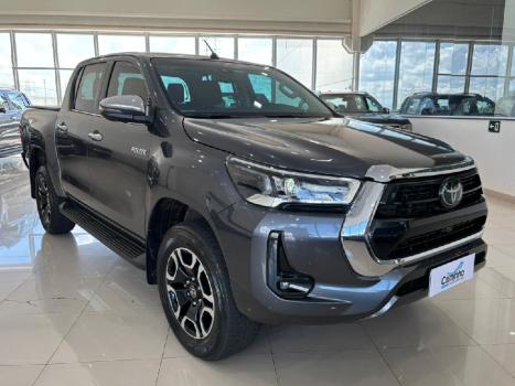 TOYOTA Hilux Caminhonete 2.8 16V SRX 4X4 TURBO DIESEL CABINE DUPLA AUTOM�TICO, Foto 3