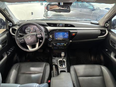 TOYOTA Hilux Caminhonete 2.8 16V SRX 4X4 TURBO DIESEL CABINE DUPLA AUTOM�TICO, Foto 10