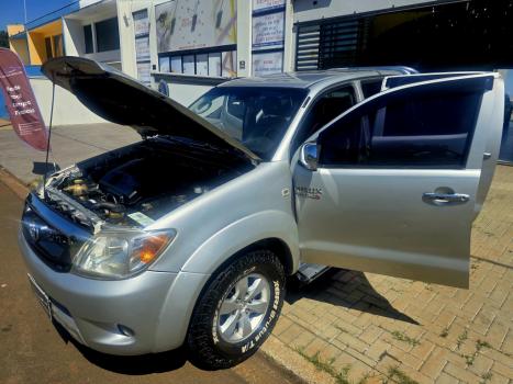 TOYOTA Hilux Caminhonete 3.0 4P 4X4 SRV TURBO DIESEL TOP CABINE DUPLA AUTOM�TICO, Foto 4