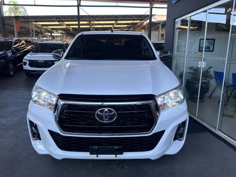 TOYOTA Hilux Caminhonete 2.8 16V SRV 4X4 DIESEL CABINE DUPLA AUTOM�TICO, Foto 2