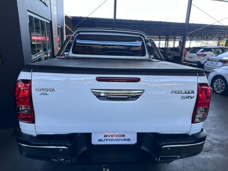 TOYOTA Hilux Caminhonete 2.8 16V SRV 4X4 DIESEL CABINE DUPLA AUTOM�TICO, Foto 4