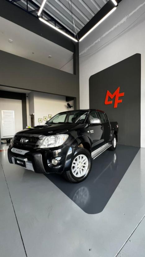 TOYOTA Hilux Caminhonete 3.0 4P 4X4 SRV TURBO DIESEL CABINE DUPLA AUTOM�TICO, Foto 1