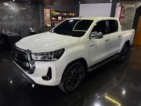 TOYOTA Hilux Caminhonete 2.8 16V SRX 4X4 DIESEL CABINE DUPLA AUTOM�TICO, Foto 2