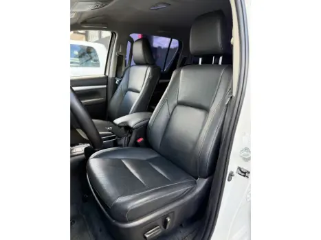 TOYOTA Hilux Caminhonete 2.8 16V SRX 4X4 DIESEL CABINE DUPLA AUTOM�TICO, Foto 13