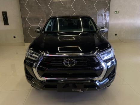 TOYOTA Hilux Caminhonete 2.8 16V 4P SRX DIESEL CABINE DUPLA, Foto 1
