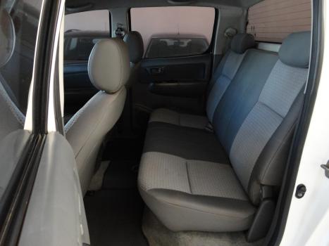 TOYOTA Hilux Caminhonete 2.5 16V 4P 4X4 TURBO DIESEL CABINE DUPLA, Foto 7