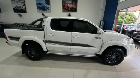 TOYOTA Hilux Caminhonete 3.0 4P 4X4 TURBO DIESEL CABINE DUPLA LIMITED EDITION AUTOM�TICO, Foto 5