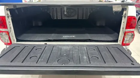 TOYOTA Hilux Caminhonete 3.0 4P 4X4 TURBO DIESEL CABINE DUPLA LIMITED EDITION AUTOM�TICO, Foto 8