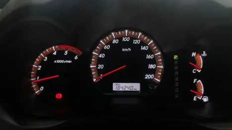 TOYOTA Hilux Caminhonete 3.0 4P 4X4 TURBO DIESEL CABINE DUPLA LIMITED EDITION AUTOM�TICO, Foto 10