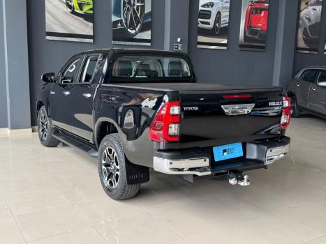 TOYOTA Hilux Caminhonete 2.8 16V SRX 4X4 TURBO DIESEL CABINE DUPLA AUTOM�TICO, Foto 11