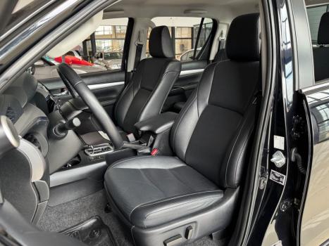 TOYOTA Hilux Caminhonete 2.8 16V SRX 4X4 TURBO DIESEL CABINE DUPLA AUTOM�TICO, Foto 19