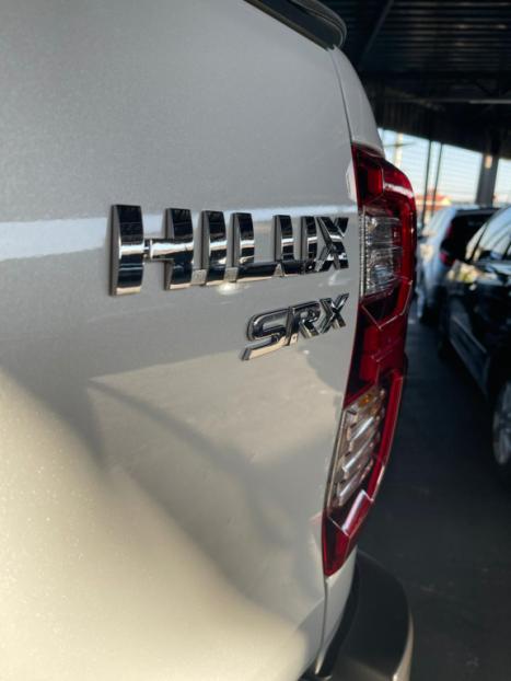 TOYOTA Hilux Caminhonete 2.8 16V 4P SR 4X4 DIESEL CABINE DUPLA AUTOM�TICO, Foto 12